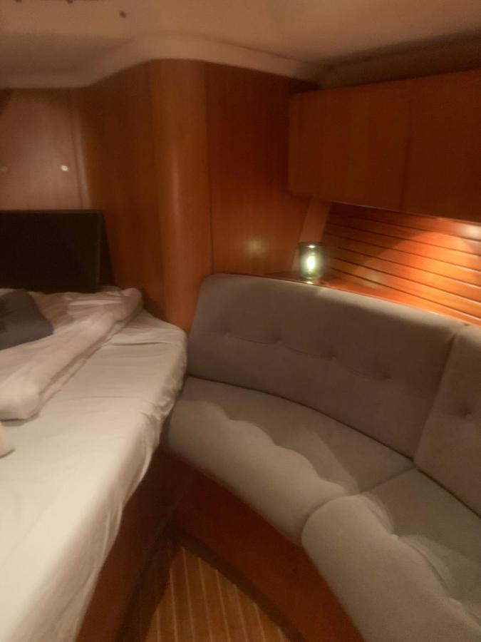 Nuit Sur Un Bateau La Rochelle (Charente-Maritime) Exterior foto